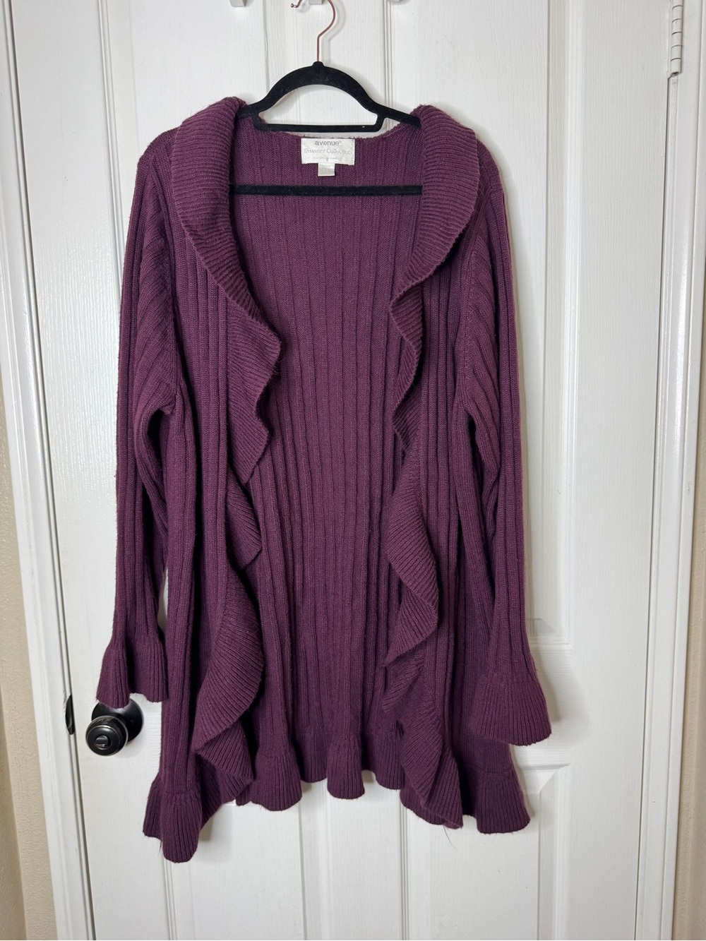 Avenue Plum Ruffle-Trim Ribbed Open Cardigan